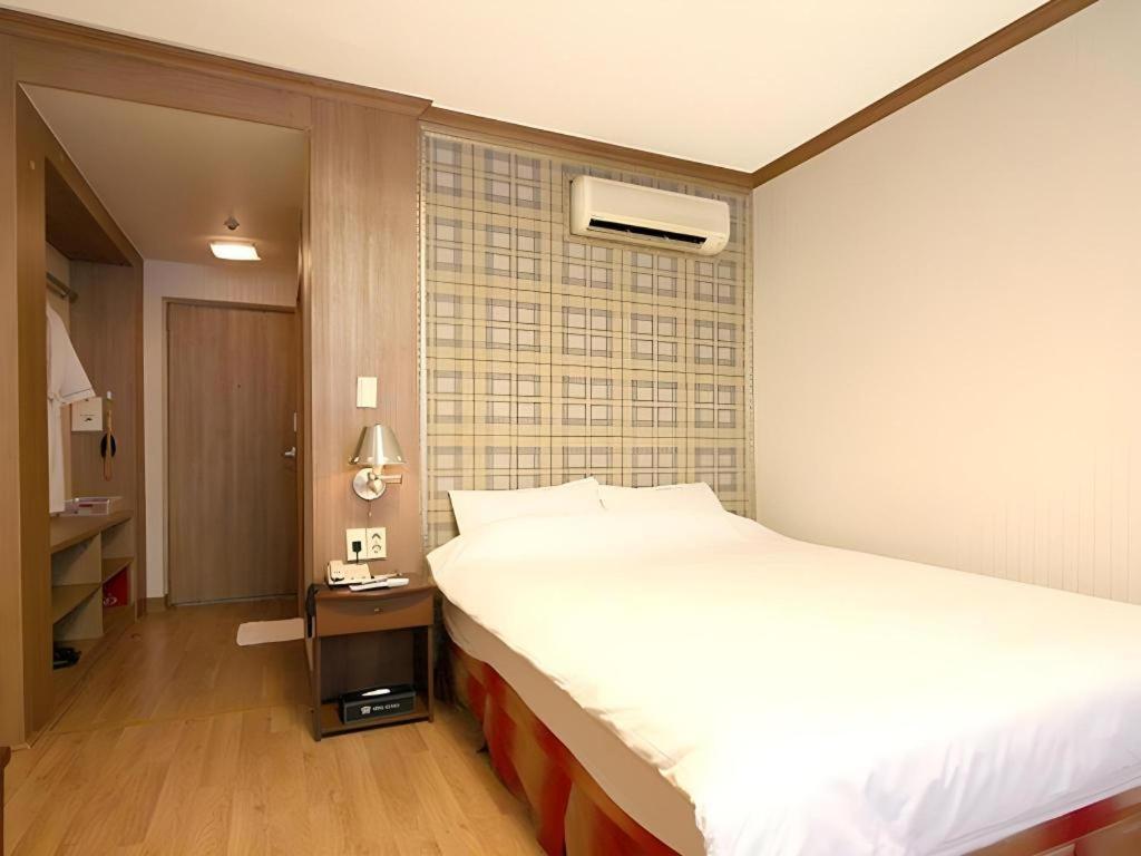 Hotel Olympic Changwon Exterior foto