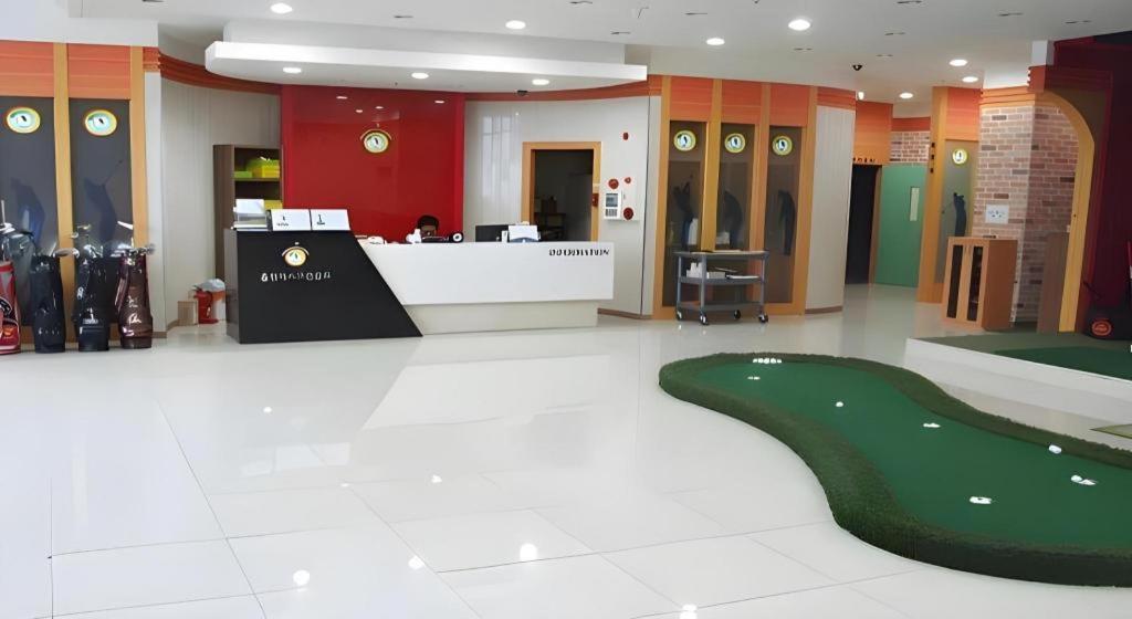 Hotel Olympic Changwon Exterior foto